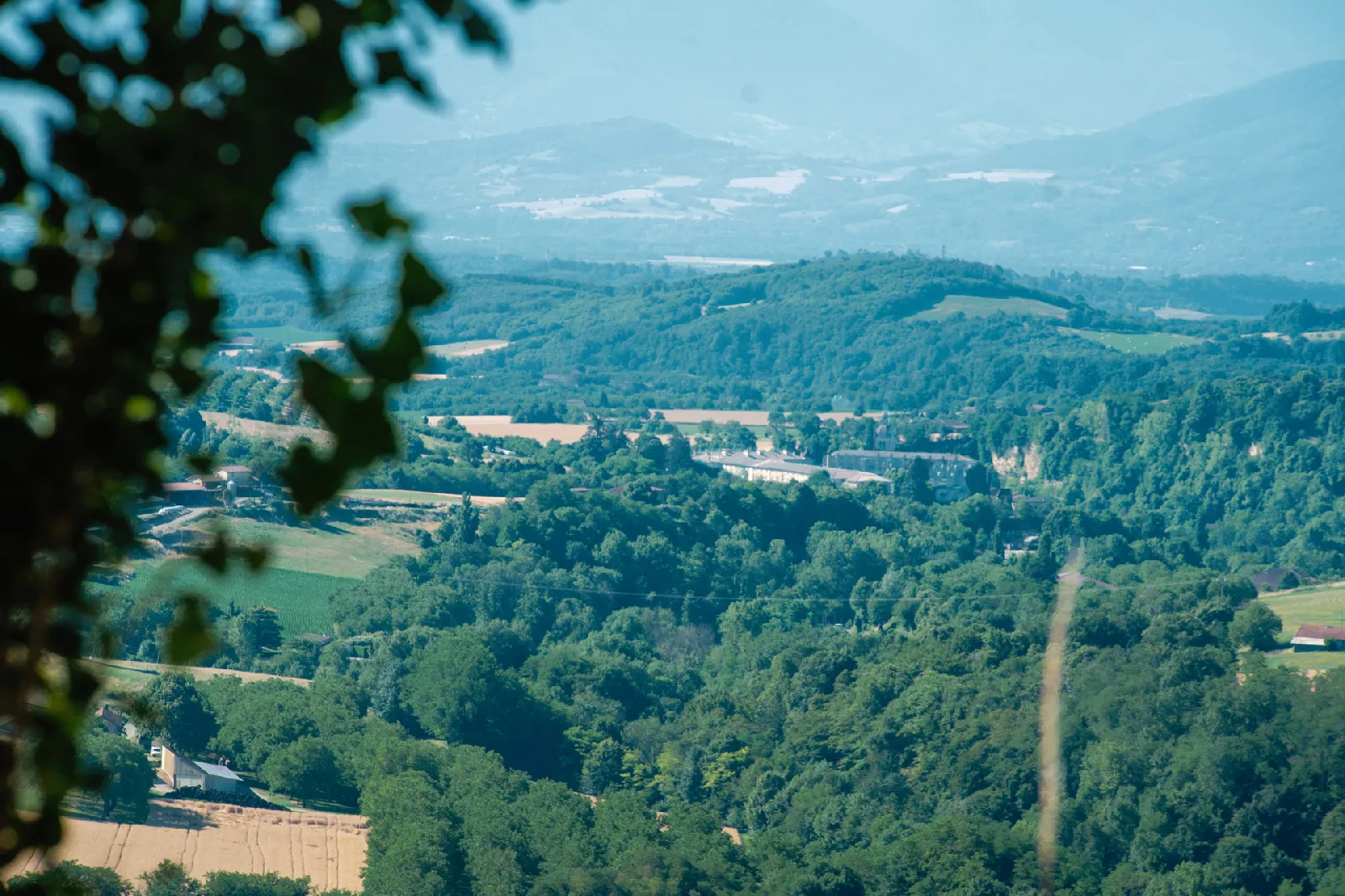 Ferme à rénover avec des terres attenantes, un exemple de bien où plusieurs lectures de valeur sont possibles